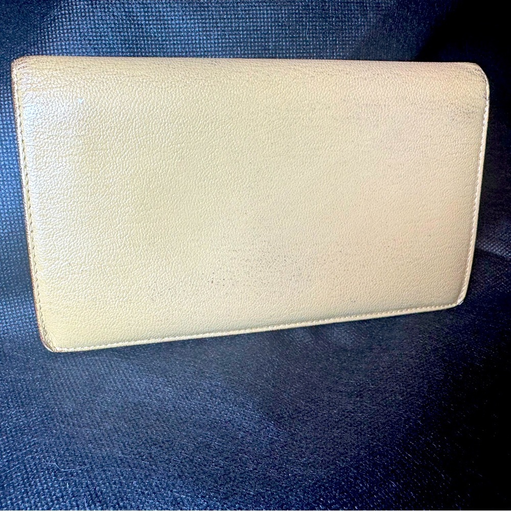 Chanel Long Wallet Beige Caviar Gold Hardware 7-Series Card & Hologram-Vintage! - Picture 4 of 15